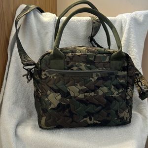 lug Jive crossbody handbag. Green camo. Smoke free home like new condition